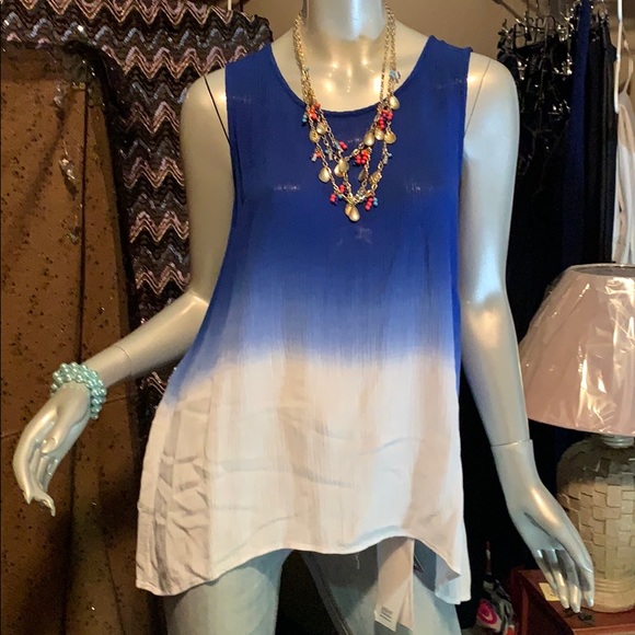 Blue Rain Tops - 🎉Host Pick🎉 Blue River Top blue and white